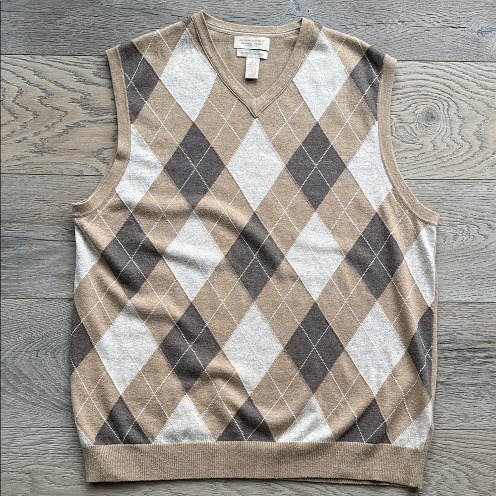 Banana Republic Cashmere Cotton V-Neck Argyle Sweater Vest Tan, Oatmeal, Brown-L